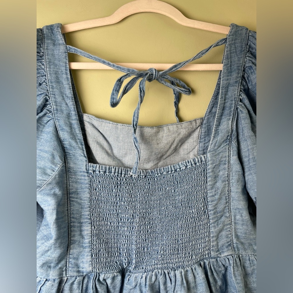 OLD NAVY 100% Cotton Smocked Denim Boho Blouse Seersucker Design Flutter Sleeve - Picture 7 of 10